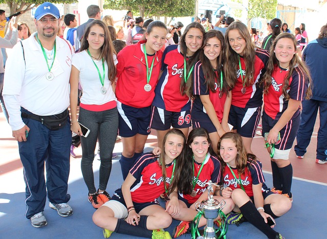 坐镇主场 坐镇主场